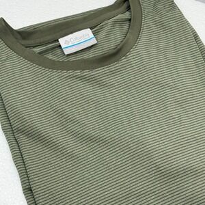 Columbia Sportswear Omi‎ WickWomen's Leslie Falls Green Ruching T-Shirt Size L
